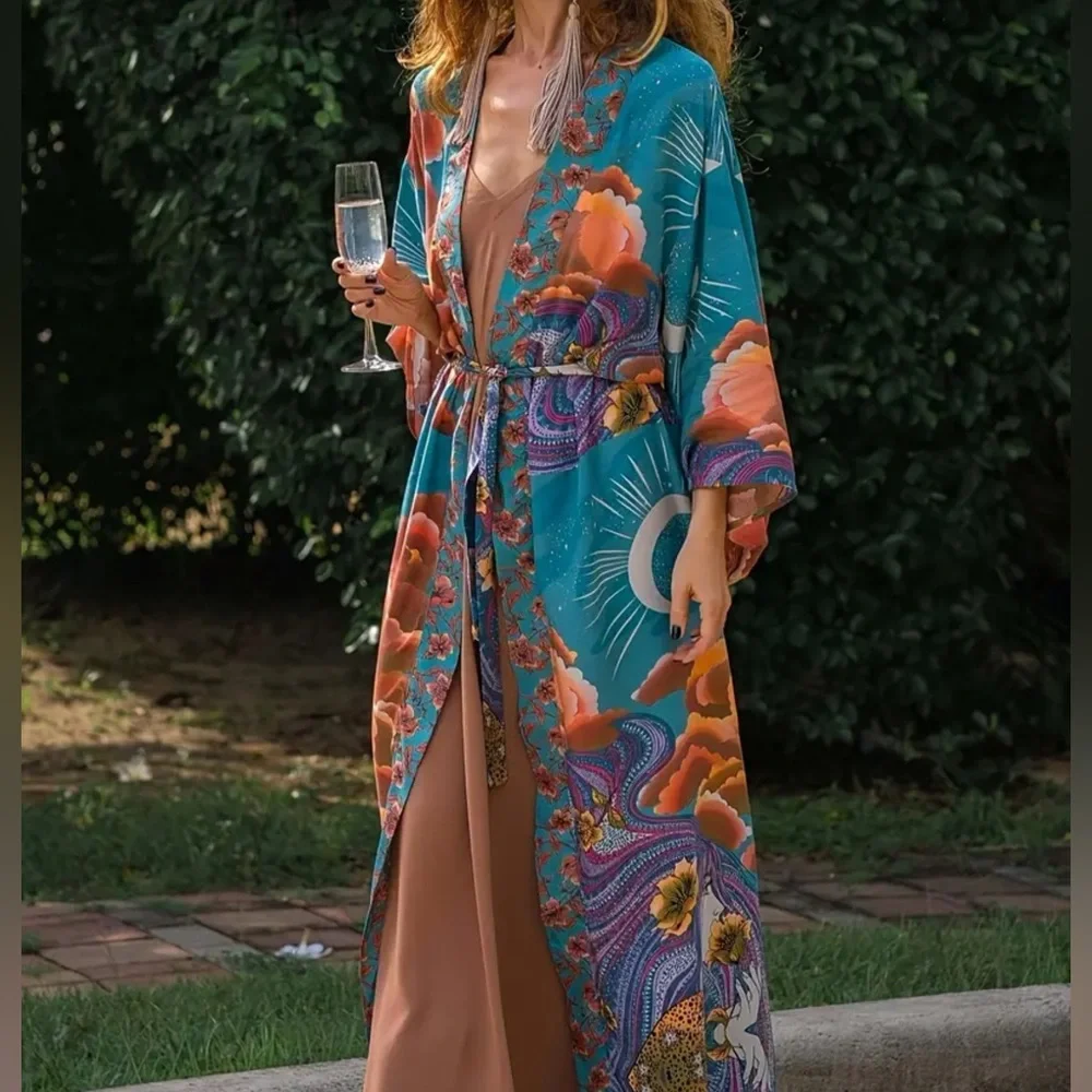 Magic crescent moon kimono - Picture 1 of 7